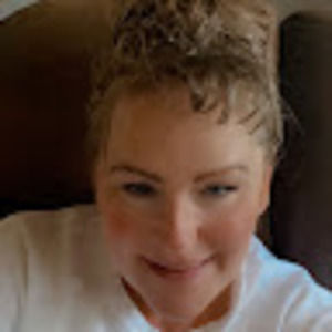 Meet your Posher, Stacy